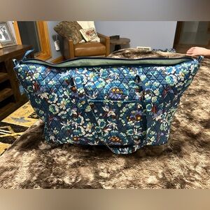 Vera Bradley Deluxe Travel Tote in the Floral Bursts